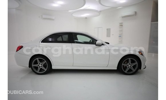 Sayi Imported Mercedes‒Benz 1117 White Babbar mota in Import - Dubai a Ashanti Sayi Imported Mercedes‒Benz 1117 White Babbar mota in Import - Dubai a Ashanti