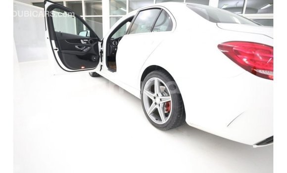 Sayi Imported Mercedes‒Benz 1117 White Babbar mota in Import - Dubai a Ashanti Sayi Imported Mercedes‒Benz 1117 White Babbar mota in Import - Dubai a Ashanti