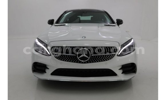 Buy Import Mercedes‒Benz 1117 White Truck in Import - Dubai in Ashanti Buy Import Mercedes‒Benz 1117 White Truck in Import - Dubai in Ashanti