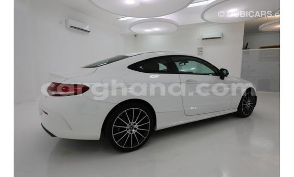 Buy Import Mercedes‒Benz 1117 White Truck in Import - Dubai in Ashanti Buy Import Mercedes‒Benz 1117 White Truck in Import - Dubai in Ashanti