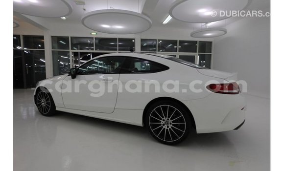 Buy Import Mercedes‒Benz 1117 White Truck in Import - Dubai in Ashanti Buy Import Mercedes‒Benz 1117 White Truck in Import - Dubai in Ashanti