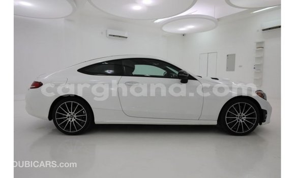 Buy Import Mercedes‒Benz 1117 White Truck in Import - Dubai in Ashanti Buy Import Mercedes‒Benz 1117 White Truck in Import - Dubai in Ashanti