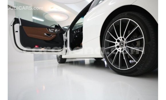 Buy Import Mercedes‒Benz 1117 White Truck in Import - Dubai in Ashanti Buy Import Mercedes‒Benz 1117 White Truck in Import - Dubai in Ashanti