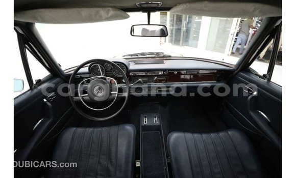 Buy Import Mercedes‒Benz 1117 Beige Truck in Import - Dubai in Ashanti Buy Import Mercedes‒Benz 1117 Beige Truck in Import - Dubai in Ashanti