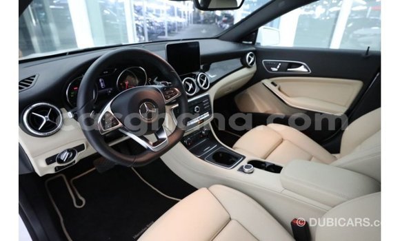 Ra Imported Mercedes‒Benz 250 funfun Ọkọ̀ in Import - Dubai ni Ashanti Ra Imported Mercedes‒Benz 250 funfun Ọkọ̀ in Import - Dubai ni Ashanti