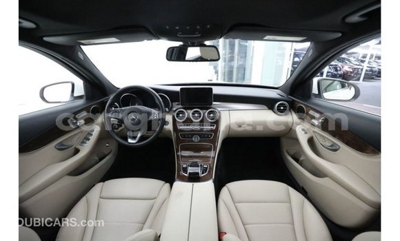 Sayi Imported Mercedes‒Benz 1117 White Babbar mota in Import - Dubai a Ashanti Sayi Imported Mercedes‒Benz 1117 White Babbar mota in Import - Dubai a Ashanti