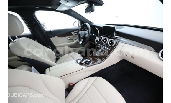 Sayi Imported Mercedes‒Benz 1117 White Babbar mota in Import - Dubai a Ashanti Sayi Imported Mercedes‒Benz 1117 White Babbar mota in Import - Dubai a Ashanti