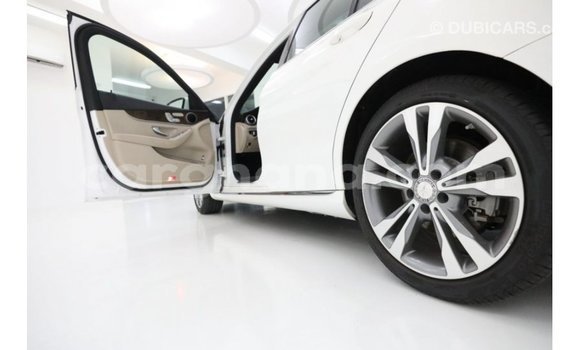 Sayi Imported Mercedes‒Benz 1117 White Babbar mota in Import - Dubai a Ashanti Sayi Imported Mercedes‒Benz 1117 White Babbar mota in Import - Dubai a Ashanti