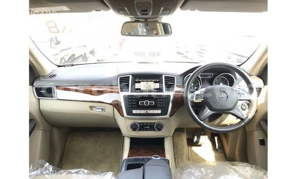 Sayi Imported Mercedes‒Benz 1117 White Babbar mota in Import - Dubai a Ashanti Sayi Imported Mercedes‒Benz 1117 White Babbar mota in Import - Dubai a Ashanti