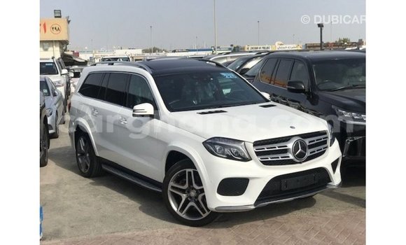 Buy Import Mercedes‒Benz 1117 White Truck in Import - Dubai in Ashanti Buy Import Mercedes‒Benz 1117 White Truck in Import - Dubai in Ashanti