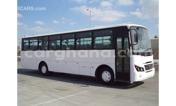 Buy Import Tata 709 White Truck in Import - Dubai in Ashanti Buy Import Tata 709 White Truck in Import - Dubai in Ashanti