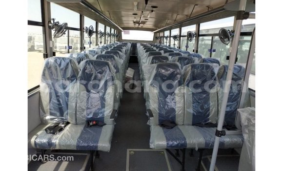 Buy Import Tata 709 White Truck in Import - Dubai in Ashanti Buy Import Tata 709 White Truck in Import - Dubai in Ashanti