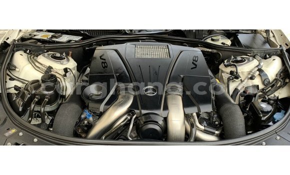 Ra Imported Mercedes‒Benz 1117 funfun Ọkọ̀ akẹ́rù ńlá in Import - Dubai ni Ashanti Ra Imported Mercedes‒Benz 1117 funfun Ọkọ̀ akẹ́rù ńlá in Import - Dubai ni Ashanti