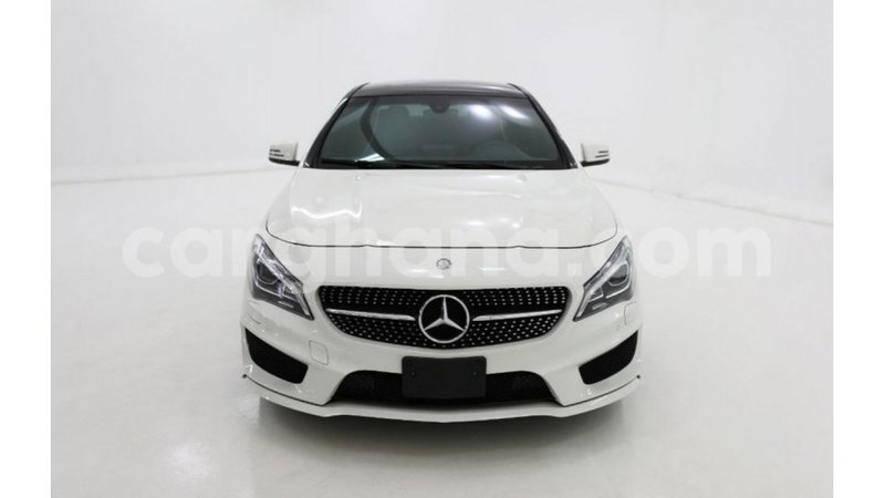 Big with watermark mercedes benz 250 ashanti import dubai 11902