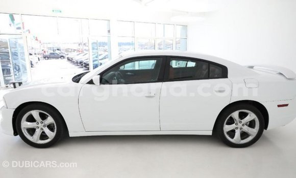 Sayi Imported Dodge Charger White Mota in Import - Dubai a Ashanti Sayi Imported Dodge Charger White Mota in Import - Dubai a Ashanti