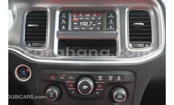 Sayi Imported Dodge Charger White Mota in Import - Dubai a Ashanti Sayi Imported Dodge Charger White Mota in Import - Dubai a Ashanti