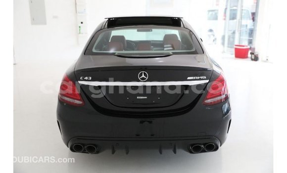 Buy Import Mercedes‒Benz 1117 Black Truck in Import - Dubai in Ashanti Buy Import Mercedes‒Benz 1117 Black Truck in Import - Dubai in Ashanti