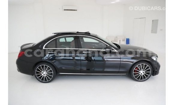 Buy Import Mercedes‒Benz 1117 Black Truck in Import - Dubai in Ashanti Buy Import Mercedes‒Benz 1117 Black Truck in Import - Dubai in Ashanti