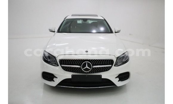Sayi Imported Mercedes‒Benz 1117 White Babbar mota in Import - Dubai a Ashanti Sayi Imported Mercedes‒Benz 1117 White Babbar mota in Import - Dubai a Ashanti