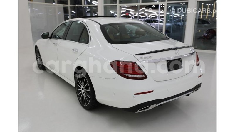 Big with watermark mercedes benz 1117 ashanti import dubai 11907