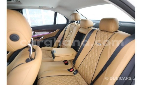 Sayi Imported Mercedes‒Benz 1117 White Babbar mota in Import - Dubai a Ashanti Sayi Imported Mercedes‒Benz 1117 White Babbar mota in Import - Dubai a Ashanti