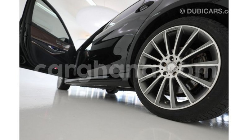 Big with watermark mercedes benz 1117 ashanti import dubai 11908