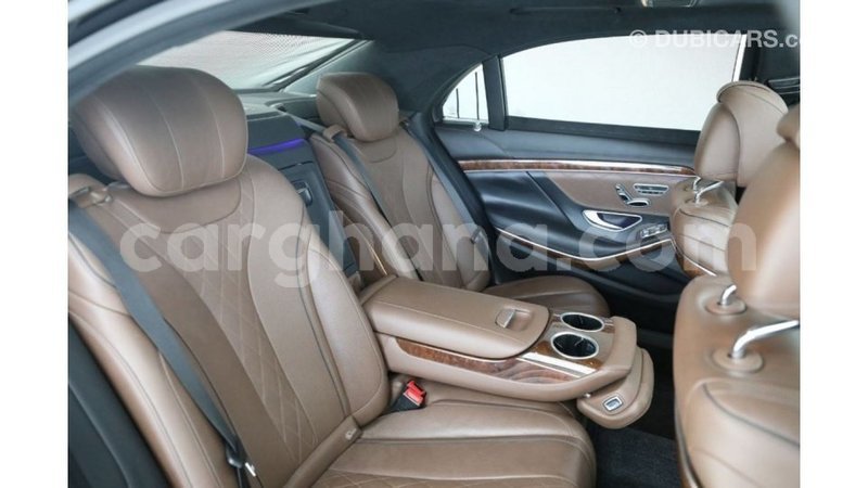 Big with watermark mercedes benz 1117 ashanti import dubai 11908