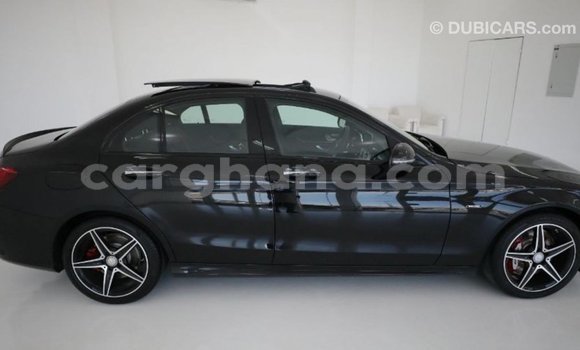 Buy Import Mercedes‒Benz 1117 Black Truck in Import - Dubai in Ashanti Buy Import Mercedes‒Benz 1117 Black Truck in Import - Dubai in Ashanti