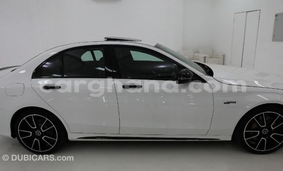 Sayi Imported Mercedes‒Benz 200 White Mota in Import - Dubai a Ashanti Sayi Imported Mercedes‒Benz 200 White Mota in Import - Dubai a Ashanti