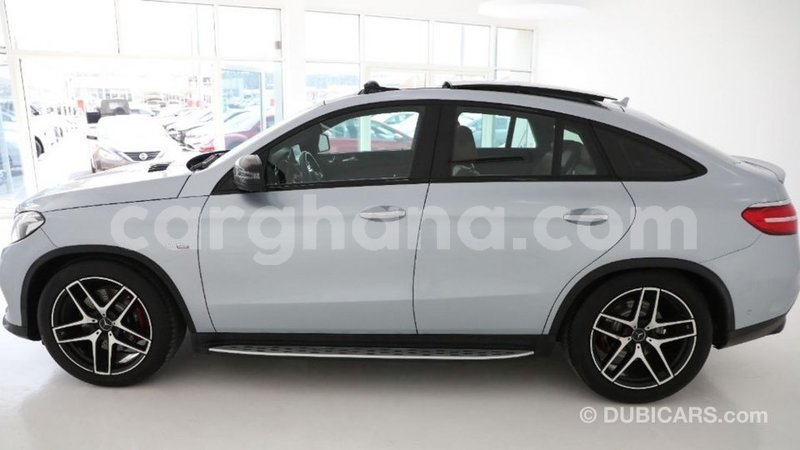 Big with watermark mercedes benz gle ashanti import dubai 11915