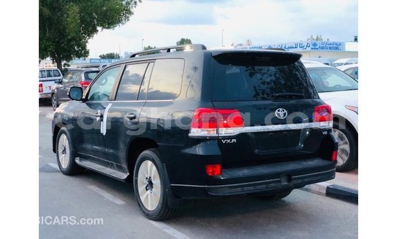 Ra Imported Toyota Land Cruiser Black Ọkọ̀ in Import - Dubai ni Ashanti Ra Imported Toyota Land Cruiser Black Ọkọ̀ in Import - Dubai ni Ashanti
