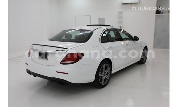 Buy Import Mercedes‒Benz 1117 White Truck in Import - Dubai in Ashanti Buy Import Mercedes‒Benz 1117 White Truck in Import - Dubai in Ashanti