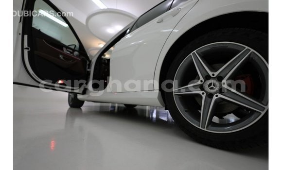 Buy Import Mercedes‒Benz 1117 White Truck in Import - Dubai in Ashanti Buy Import Mercedes‒Benz 1117 White Truck in Import - Dubai in Ashanti