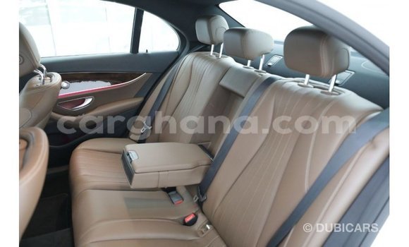 Buy Import Mercedes‒Benz 1117 White Truck in Import - Dubai in Ashanti Buy Import Mercedes‒Benz 1117 White Truck in Import - Dubai in Ashanti