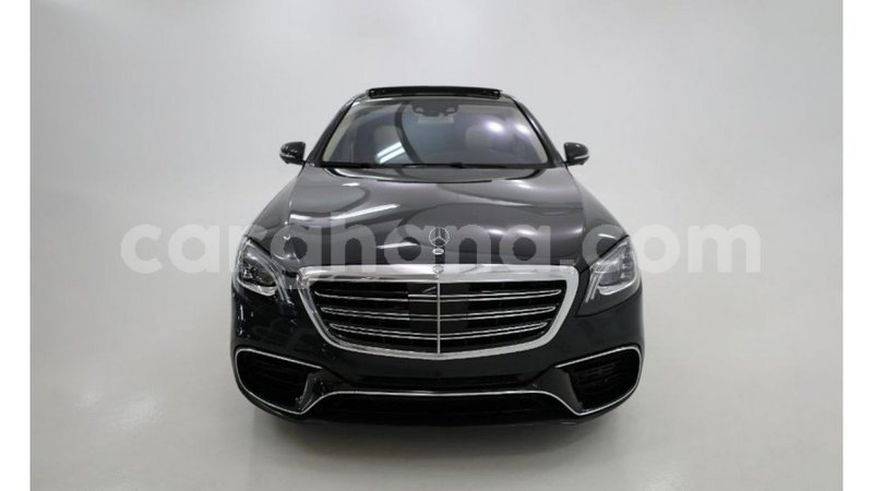 Big with watermark mercedes benz 1117 ashanti import dubai 11921