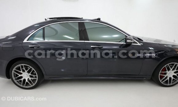 Buy Import Mercedes‒Benz 1117 Blue Truck in Import - Dubai in Ashanti Buy Import Mercedes‒Benz 1117 Blue Truck in Import - Dubai in Ashanti