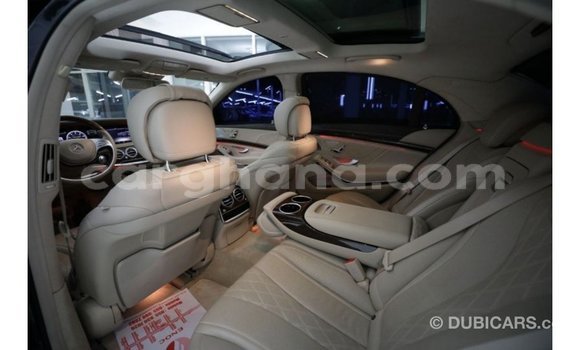 Buy Import Mercedes‒Benz 1117 Blue Truck in Import - Dubai in Ashanti Buy Import Mercedes‒Benz 1117 Blue Truck in Import - Dubai in Ashanti
