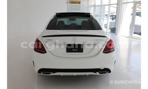 Ra Imported Mercedes‒Benz 200 funfun Ọkọ̀ in Import - Dubai ni Ashanti Ra Imported Mercedes‒Benz 200 funfun Ọkọ̀ in Import - Dubai ni Ashanti