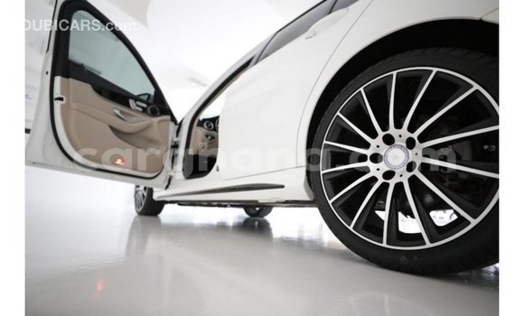 Ra Imported Mercedes‒Benz 200 funfun Ọkọ̀ in Import - Dubai ni Ashanti Ra Imported Mercedes‒Benz 200 funfun Ọkọ̀ in Import - Dubai ni Ashanti