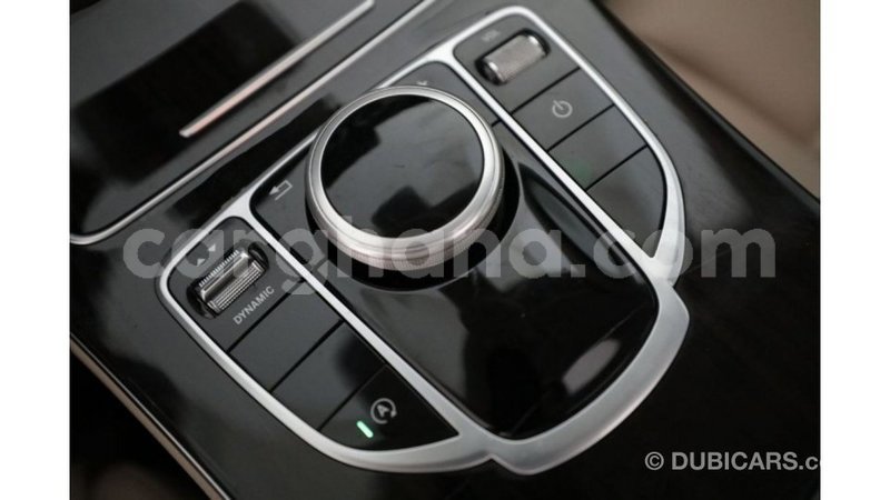 Big with watermark mercedes benz 200 ashanti import dubai 11924