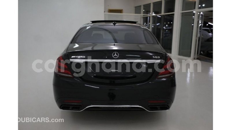 Big with watermark mercedes benz 1117 ashanti import dubai 11927