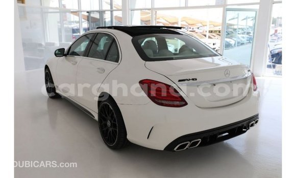 Ra Imported Mercedes‒Benz 1117 funfun Ọkọ̀ akẹ́rù ńlá in Import - Dubai ni Ashanti Ra Imported Mercedes‒Benz 1117 funfun Ọkọ̀ akẹ́rù ńlá in Import - Dubai ni Ashanti