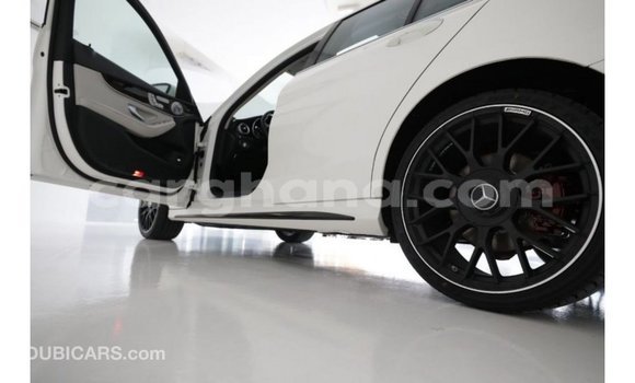 Ra Imported Mercedes‒Benz 1117 funfun Ọkọ̀ akẹ́rù ńlá in Import - Dubai ni Ashanti Ra Imported Mercedes‒Benz 1117 funfun Ọkọ̀ akẹ́rù ńlá in Import - Dubai ni Ashanti