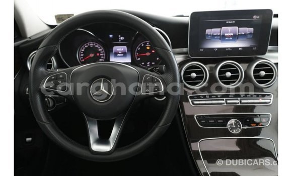 Ra Imported Mercedes‒Benz 1117 funfun Ọkọ̀ akẹ́rù ńlá in Import - Dubai ni Ashanti Ra Imported Mercedes‒Benz 1117 funfun Ọkọ̀ akẹ́rù ńlá in Import - Dubai ni Ashanti