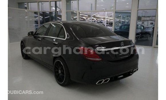 Buy Import Mercedes‒Benz 1117 Black Truck in Import - Dubai in Ashanti Buy Import Mercedes‒Benz 1117 Black Truck in Import - Dubai in Ashanti