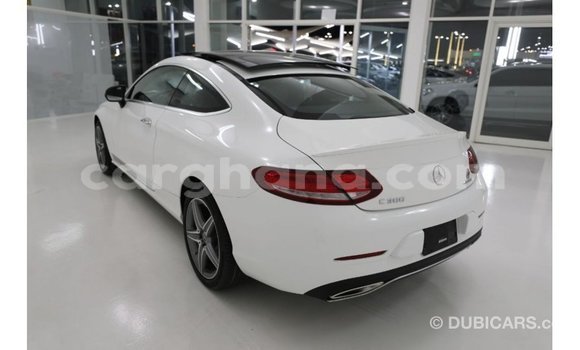 Buy Import Mercedes‒Benz 1117 White Truck in Import - Dubai in Ashanti Buy Import Mercedes‒Benz 1117 White Truck in Import - Dubai in Ashanti