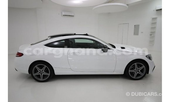 Buy Import Mercedes‒Benz 1117 White Truck in Import - Dubai in Ashanti Buy Import Mercedes‒Benz 1117 White Truck in Import - Dubai in Ashanti