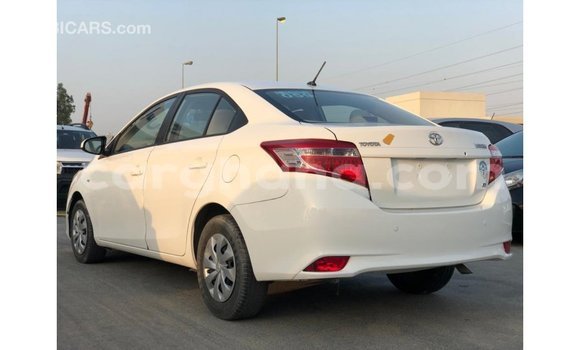 Ra Imported Toyota Yaris funfun Ọkọ̀ in Import - Dubai ni Ashanti Ra Imported Toyota Yaris funfun Ọkọ̀ in Import - Dubai ni Ashanti