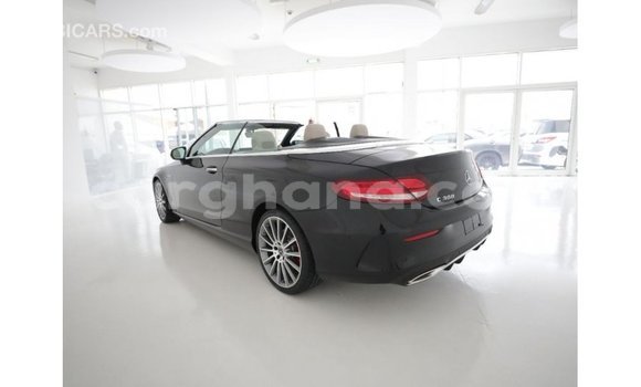 Ra Imported Mercedes‒Benz 1117 Black Ọkọ̀ akẹ́rù ńlá in Import - Dubai ni Ashanti Ra Imported Mercedes‒Benz 1117 Black Ọkọ̀ akẹ́rù ńlá in Import - Dubai ni Ashanti