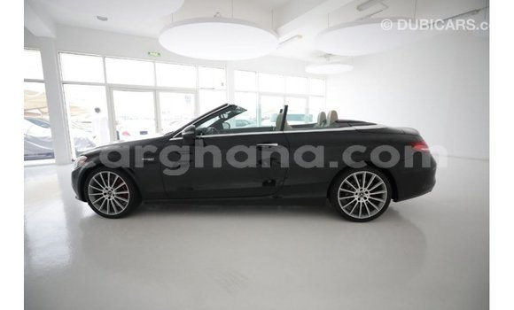 Ra Imported Mercedes‒Benz 1117 Black Ọkọ̀ akẹ́rù ńlá in Import - Dubai ni Ashanti Ra Imported Mercedes‒Benz 1117 Black Ọkọ̀ akẹ́rù ńlá in Import - Dubai ni Ashanti